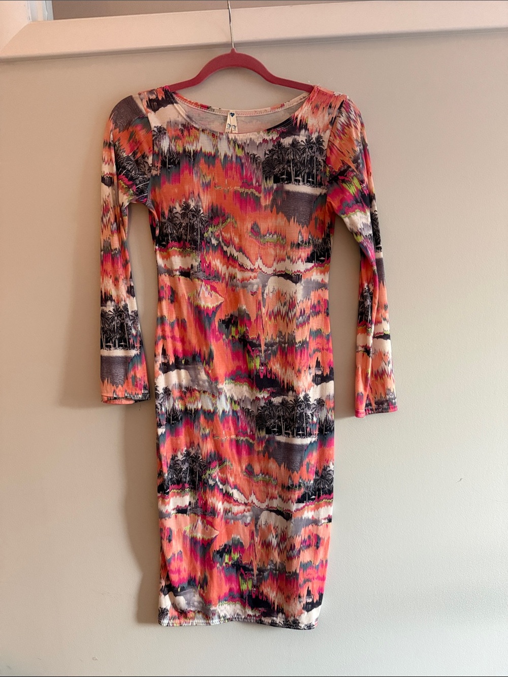 Sleeve Bodycon Dress in Coral-Pink Palm Print